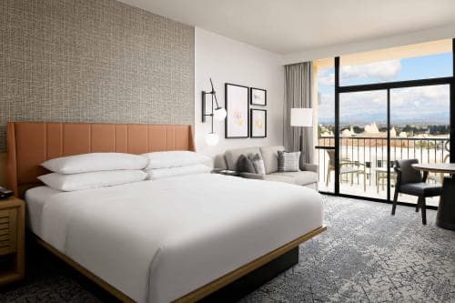 Sheraton Anaheim Room